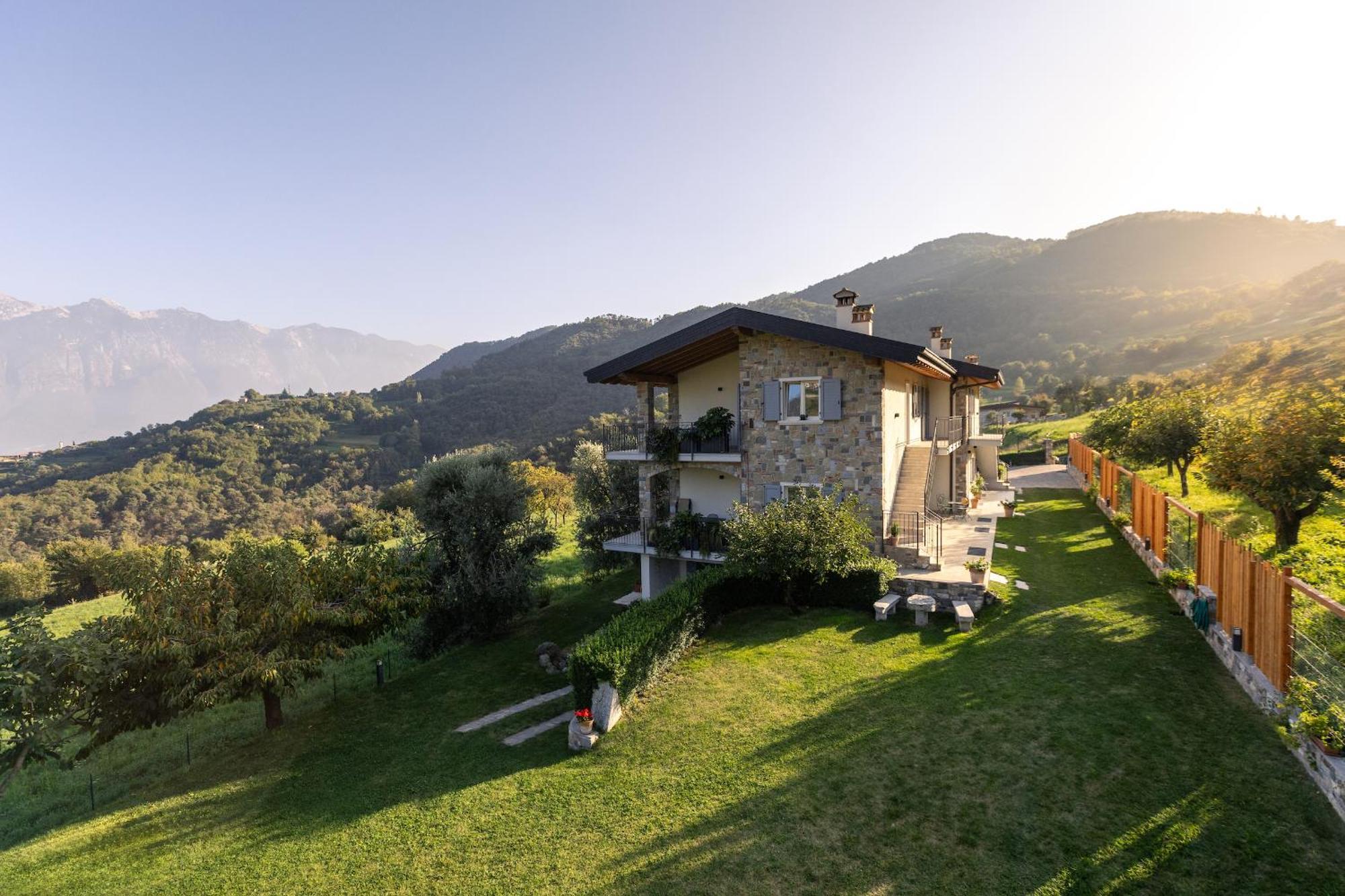Mos Country House Tremosine Exterior photo